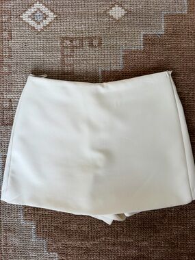 Zara Cream Mini Skort